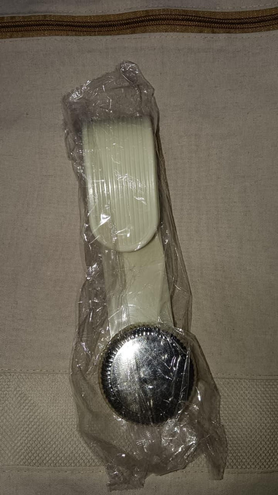 Pot Lid Holder With Suction Cup